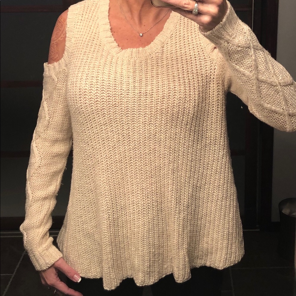 Sweater - Picture 2 of 2